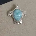 Dije de Tortuga con Cadena Larimar