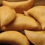 Mini empanadas de pollo