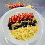 Yogurt Griego con Frutas