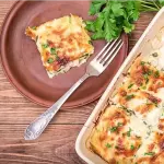 Jueves 5 Nov - Lasaña de pollo y loroco