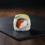 Smoked Uramaki (4piezas)