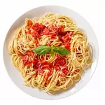 Pasta con Tomate y Albahaca