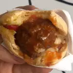 Pão de queijo bolonhesa