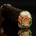 Handroll de Salchicha Frio