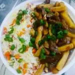 BATATA IMPERIAL DE CARNE+YAKIMESHI