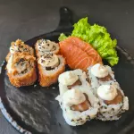 PEK SALMON (10 piezas)