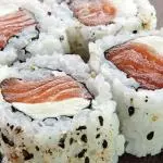 Uramaki salmão  5 unid.