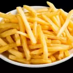 Porción papas fritas caseras
