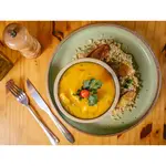 Bobó de camarão com arroz cateto e coco e banana da terra grelhada