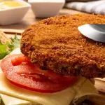 BIFE FRANGO EMPANADO