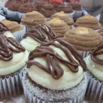 Cupcake leite ninho c/ nutella 12u