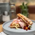 WAFFLE SANDWICH
