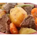 Carne de Panela com Batata e Cenoura