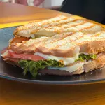 Torrada simples de salamito