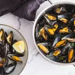 Mussels Sautè / Souté de Mejillones
