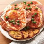 Huevos motuleños