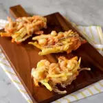 6 TEMPURA DE CAMARÃO COM LEGUMES