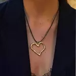Collar con dije de corazon grande