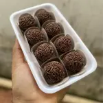 Caixa com 8 Brigadeiros