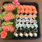 Combinado salmão 55 peças