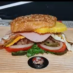 HAMBURGESA HAWAIANA