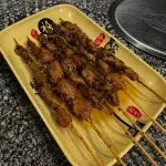 CARNE BROCHETAS 牛肉炸串