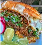 Torton de Birria