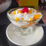Duraznos con crema