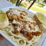 Pasta a la crema con pollo