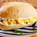 PÃO COM QUEIJO OVO
