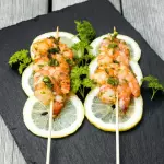 Brochetas de camaron