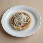 Atum com cebola.