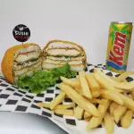 Mirai Burguer+papas fritas+bebida