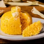 CUSCUZ COM MUSSARELA E PRESUNTO