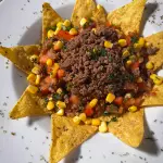 NACHOS CON CARNE