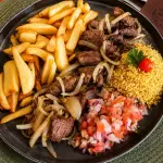 Mignon Filetado com Cebolas