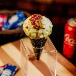 Cone Pizza Carne Seca com banana frita