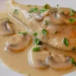 Pollo en salsa Champiñones