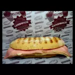 SANDWICH DE JAMON QUESO.