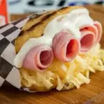 Arepa de jamón y queso
