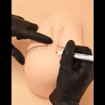 Regla de tatuaje de cejas
