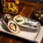 HAND ROLL DE SALMON