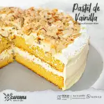 Pastel de vainilla con almendra