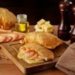 empanada camaron queso