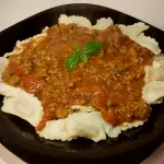 Tortelines con salsa