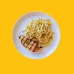 Fettuccine Alfredo con Pollo