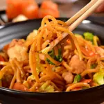 YAKISSOBA DE FRANGO - 250G