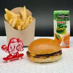Cheese simple+ papas+ jugo+ juguete