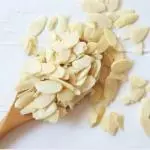 Almendra laminada
