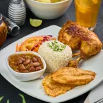 POLLO PERNIL EN SALSA BBQ
